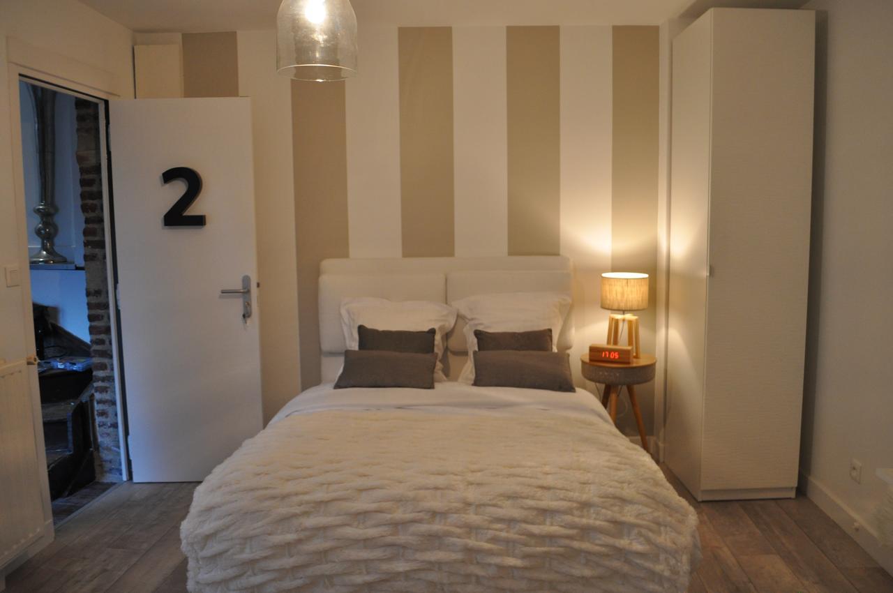 Victoria'S House Aparthotel Лил Екстериор снимка