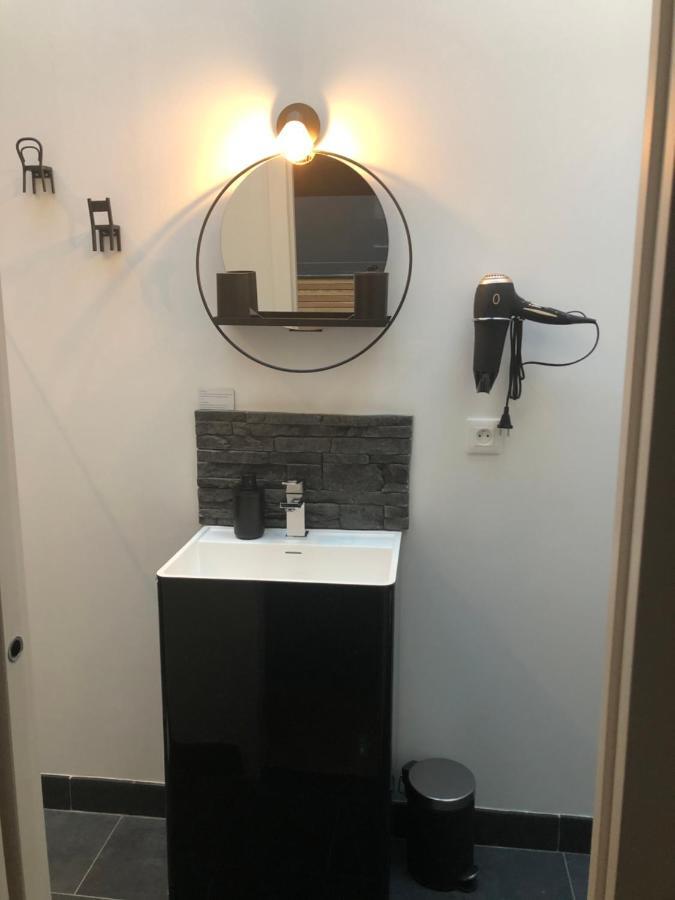 Victoria'S House Aparthotel Лил Екстериор снимка