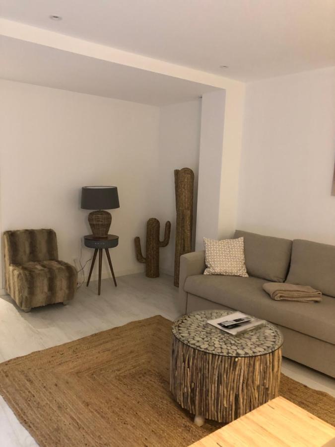 Victoria'S House Aparthotel Лил Екстериор снимка