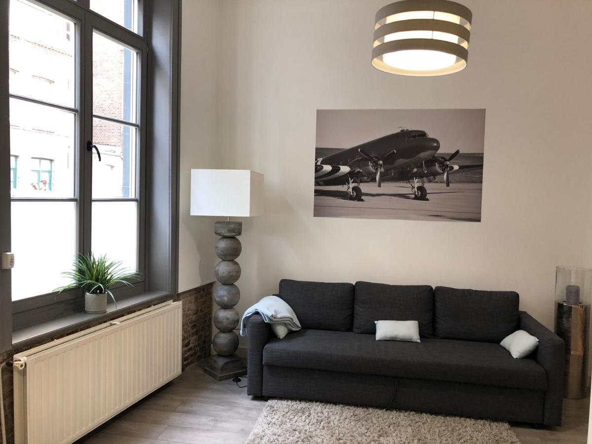 Victoria'S House Aparthotel Лил Екстериор снимка